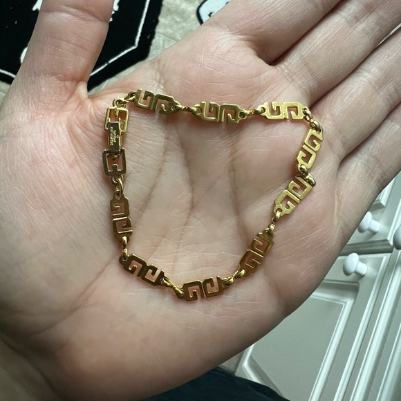 Givenchy bracelet - Picture 2 of 4